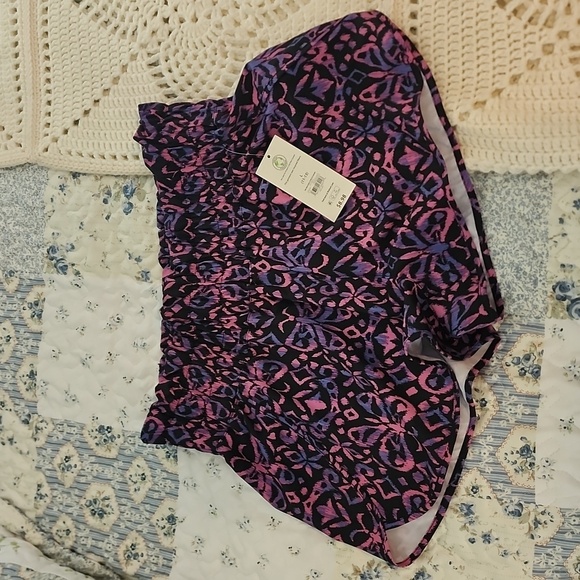 2 pairs Juniors Smocked Stretch Shorts. NWT. Size L (11-13) - Picture 3 of 3